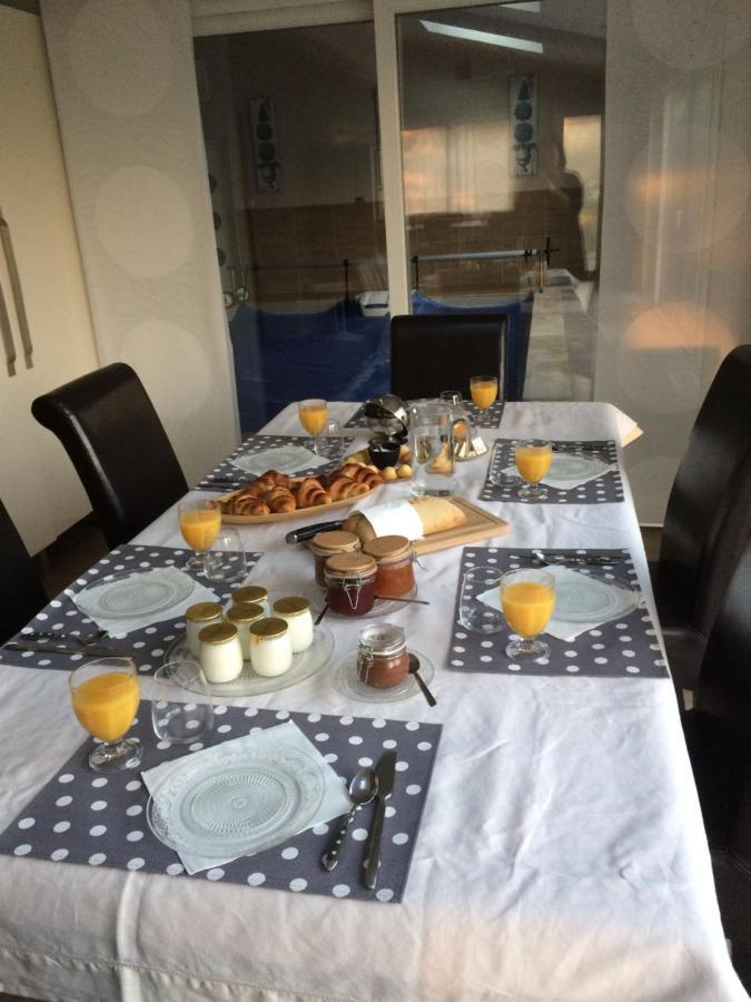 Couette Et Campagne Bed & Breakfast Luceau Exterior foto